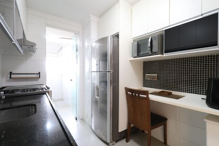 Apartamento à venda com 77m², 3 quartos e 2 vagasCozinha e Área de serviço 