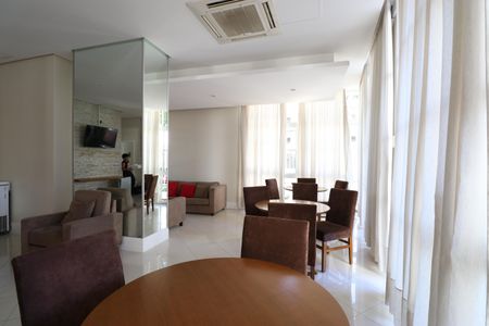 Apartamento à venda com 77m², 3 quartos e 2 vagasSalão de festas 