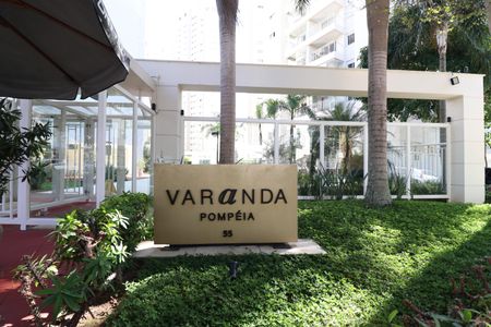 Apartamento à venda com 77m², 3 quartos e 2 vagasFachada 