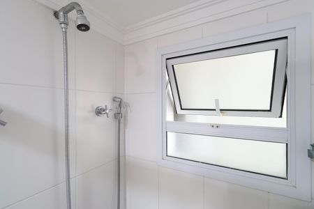 Apartamento à venda com 77m², 3 quartos e 2 vagasBanheiro Social