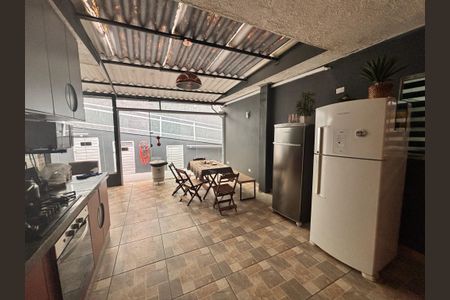 Sala/Cozinha de casa para alugar com 1 quarto, 64m² em Vila Doutor Eiras, São Paulo