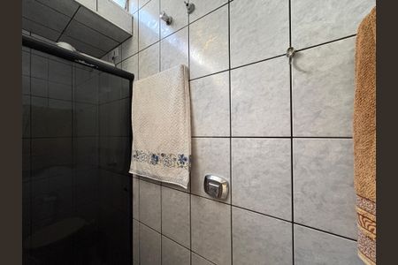Casa à venda com 110m², 2 quartos e 1 vagaBanheiro
