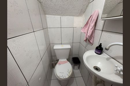 Casa à venda com 110m², 2 quartos e 1 vagaLavabo