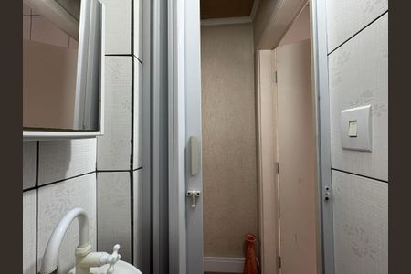 Casa à venda com 110m², 2 quartos e 1 vagaLavabo