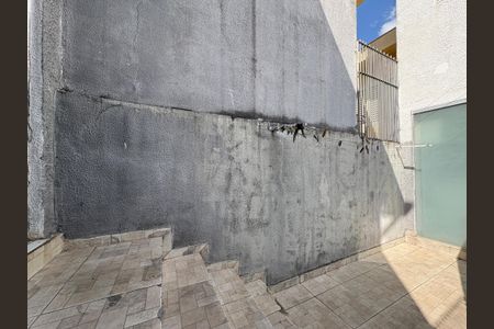 Casa à venda com 110m², 2 quartos e 1 vagaQuintal