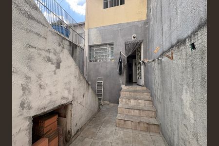 Casa à venda com 110m², 2 quartos e 1 vagaQuintal