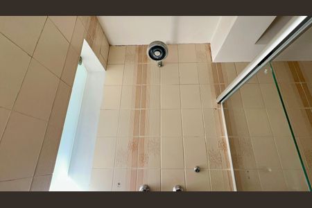 Casa para alugar com 420m², 4 quartos e 3 vagas Casa para alugar com 420m², 4 quartos e 3 vagasBanheiro da Suíte 1