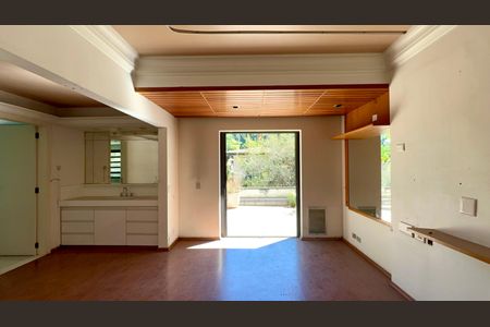 Casa para alugar com 420m², 4 quartos e 3 vagas Casa para alugar com 420m², 4 quartos e 3 vagasSuíte 3