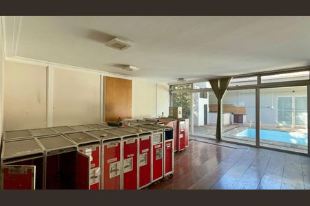 Sala de casa à venda com 4 quartos, 420m² em Jardim Paulistano, São Paulo