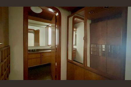 Casa para alugar com 420m², 4 quartos e 3 vagas Casa para alugar com 420m², 4 quartos e 3 vagasLavabo