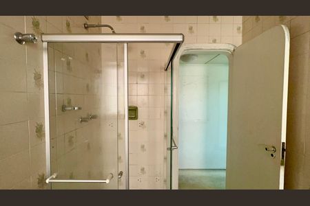 Casa para alugar com 420m², 4 quartos e 3 vagas Casa para alugar com 420m², 4 quartos e 3 vagasBanheiro da Suíte 2
