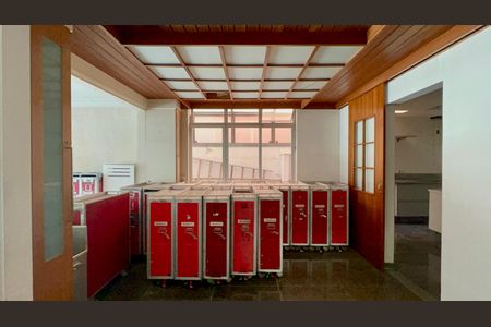 Casa para alugar com 420m², 4 quartos e 3 vagas Casa para alugar com 420m², 4 quartos e 3 vagasCopa