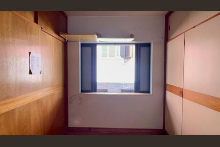 Casa para alugar com 420m², 4 quartos e 3 vagas Casa para alugar com 420m², 4 quartos e 3 vagasQuarto