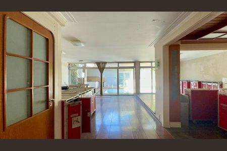 Sala de casa à venda com 4 quartos, 420m² em Jardim Paulistano, São Paulo