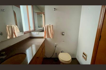 Casa para alugar com 420m², 4 quartos e 3 vagas Casa para alugar com 420m², 4 quartos e 3 vagasLavabo