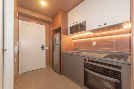Cozinha de kitnet/studio para alugar com 1 quarto, 25m² em Vila Cordeiro, São Paulo
