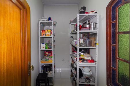 Casa para alugar com 250m², 3 quartos e 2 vagasDespensa