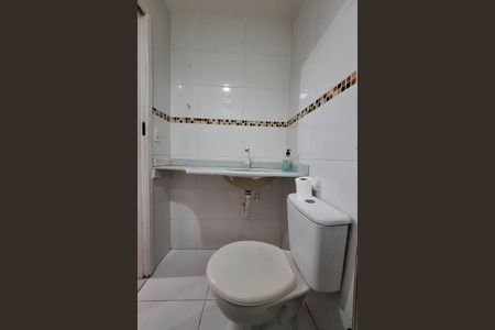 Apartamento para alugar com 59m², 2 quartos e sem vaga Apartamento para alugar com 59m², 2 quartos e sem vagaBanheiro da Suíte 1