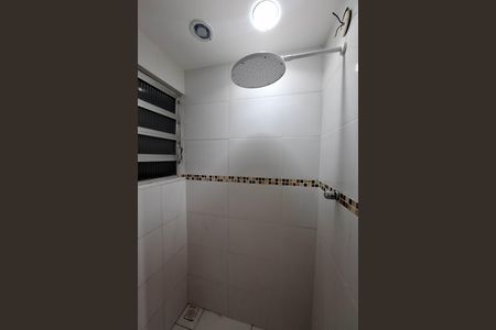 Apartamento para alugar com 59m², 2 quartos e sem vaga Apartamento para alugar com 59m², 2 quartos e sem vagaBanheiro da Suíte 1