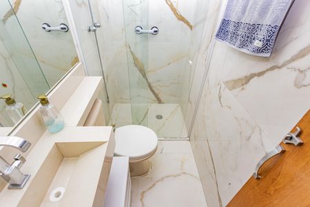 Banheiro de apartamento para alugar com 3 quartos, 69m² em Vila Caraguata, São Paulo