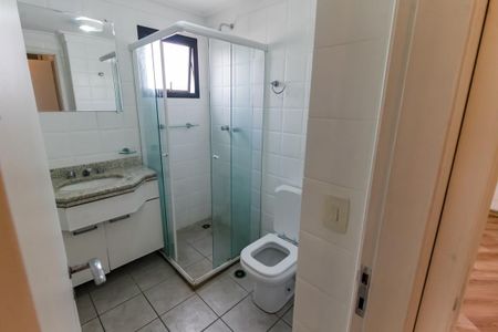 Apartamento à venda com 115m², 2 quartos e 2 vagasBanheiro da Suíte 2
