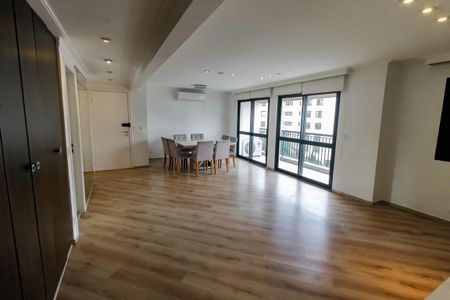 Apartamento à venda com 115m², 2 quartos e 2 vagasSala