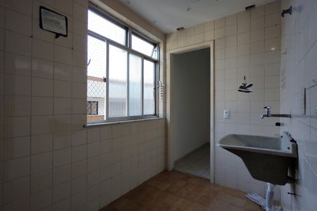 Apartamento à venda com 74m², 2 quartos e 1 vagaÁrea de Serviço