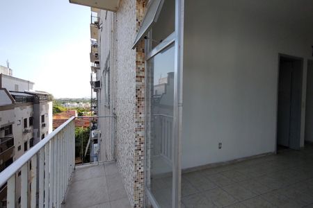Apartamento à venda com 74m², 2 quartos e 1 vagaVaranda da Sala