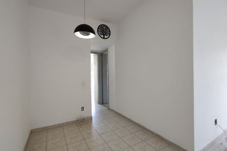 Apartamento à venda com 74m², 2 quartos e 1 vagaSala