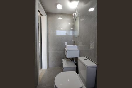 Apartamento à venda com 74m², 2 quartos e 1 vagaBanheiro da Suíte