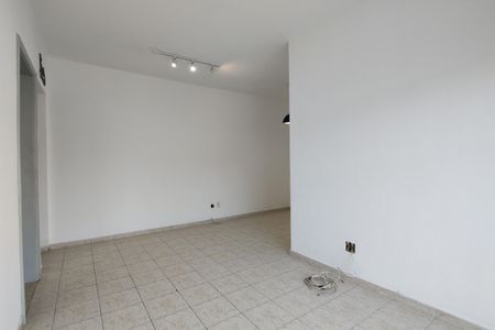 Apartamento à venda com 74m², 2 quartos e 1 vagaSala