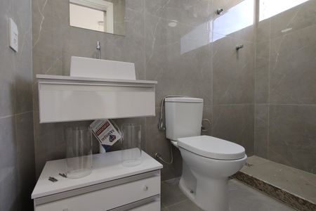 Apartamento à venda com 74m², 2 quartos e 1 vagaBanheiro da Suíte