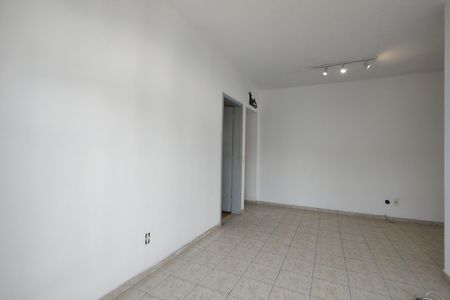 Apartamento à venda com 74m², 2 quartos e 1 vagaSala