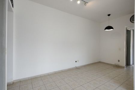 Apartamento à venda com 74m², 2 quartos e 1 vagaSala