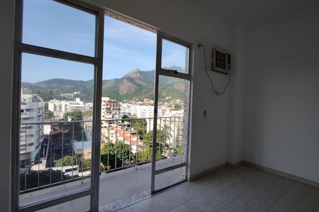 Apartamento à venda com 74m², 2 quartos e 1 vagaVaranda do Quarto Suíte 