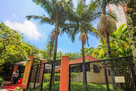 Apartamento para alugar com 55m², 2 quartos e 1 vagaFachada