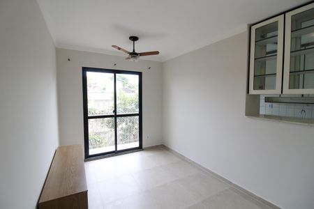 Sala de apartamento para alugar com 2 quartos, 55m² em Jardim das Vertentes, São Paulo