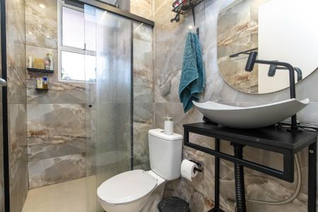 Banheiro de apartamento para alugar com 2 quartos, 63m² em Mantiqueira, Belo Horizonte