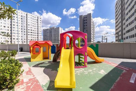 Apartamento para alugar com 63m², 2 quartos e 1 vagaÁrea comum - Playground