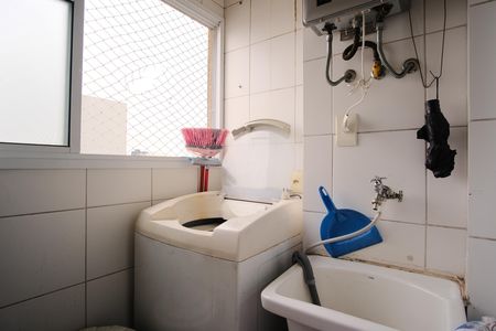 Apartamento à venda com 120m², 2 quartos e 1 vagaÁrea de Serviço