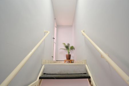 Apartamento à venda com 120m², 2 quartos e 1 vagaEscada