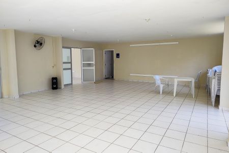 Apartamento para alugar com 55m², 2 quartos e 1 vagaÁrea comum - Salão de festas