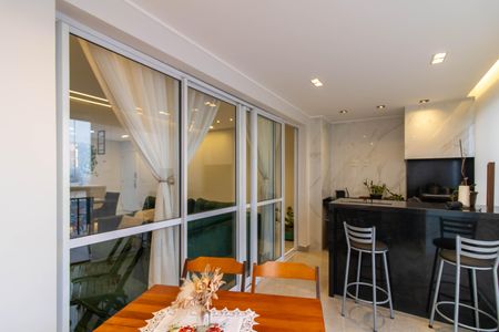 Apartamento à venda com 106m², 3 quartos e 2 vagasVaranda Gourmet