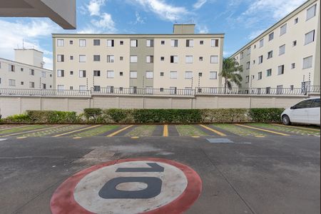 Apartamento à venda com 48m², 2 quartos e 1 vaga Apartamento à venda com 48m², 2 quartos e 1 vagaGaragens