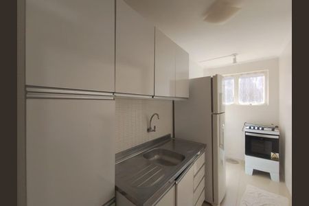 Cozinha de apartamento para alugar com 2 quartos, 44m² em Centro, Canoas