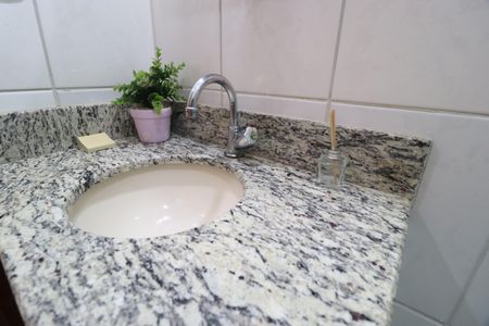 Apartamento para alugar com 70m², 2 quartos e 2 vagasBanheiro Social