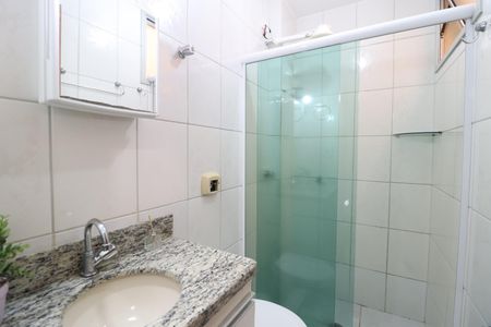 Apartamento para alugar com 70m², 2 quartos e 2 vagasBanheiro Social