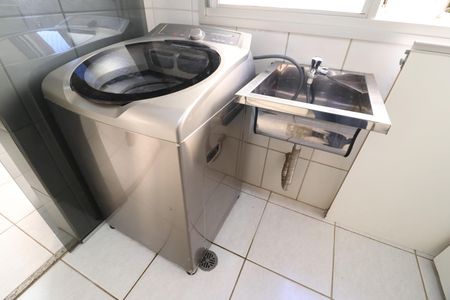 Apartamento para alugar com 70m², 2 quartos e 2 vagasCozinha e Área de Serviço