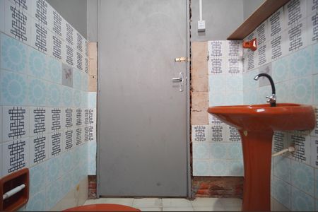 Casa para alugar com 59m², 2 quartos e sem vagaBanheiro