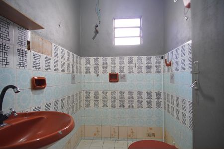 Casa para alugar com 59m², 2 quartos e sem vagaBanheiro